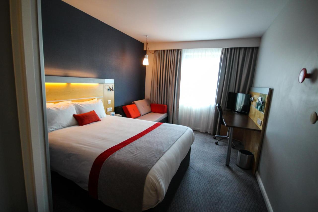 Holiday Inn Express Doncaster By Ihg Exterior foto